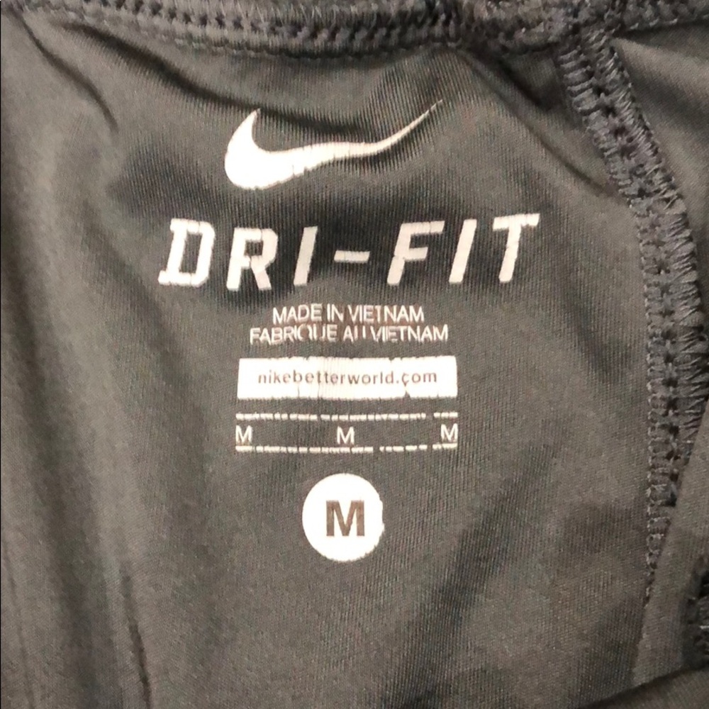 Nike Men’s Gray and Black Athletic Shorts Size M - Picture 3 of 6